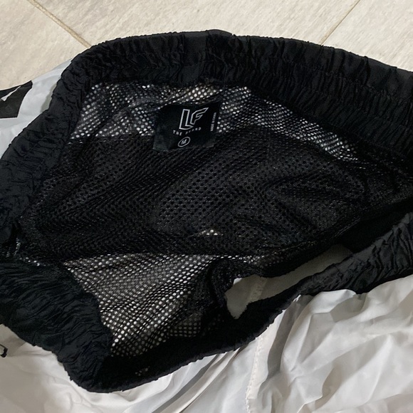 LF The brand black and white shorts - Picture 3 of 3